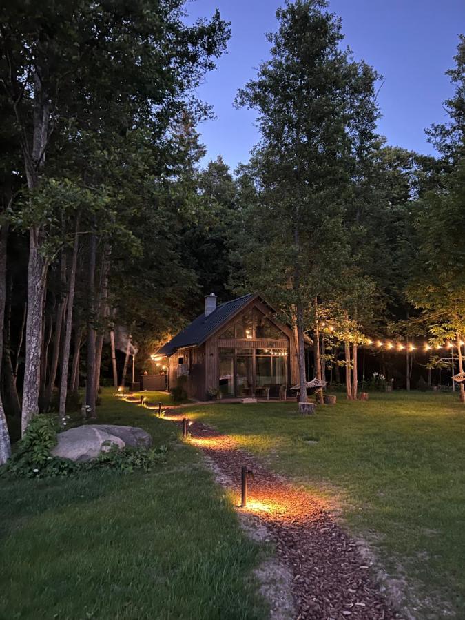 Guest House Garoza Tūja Eksteriør billede